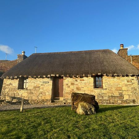 Tigh Mairi At Mary'S Thatched Cottages Elgol Экстерьер фото